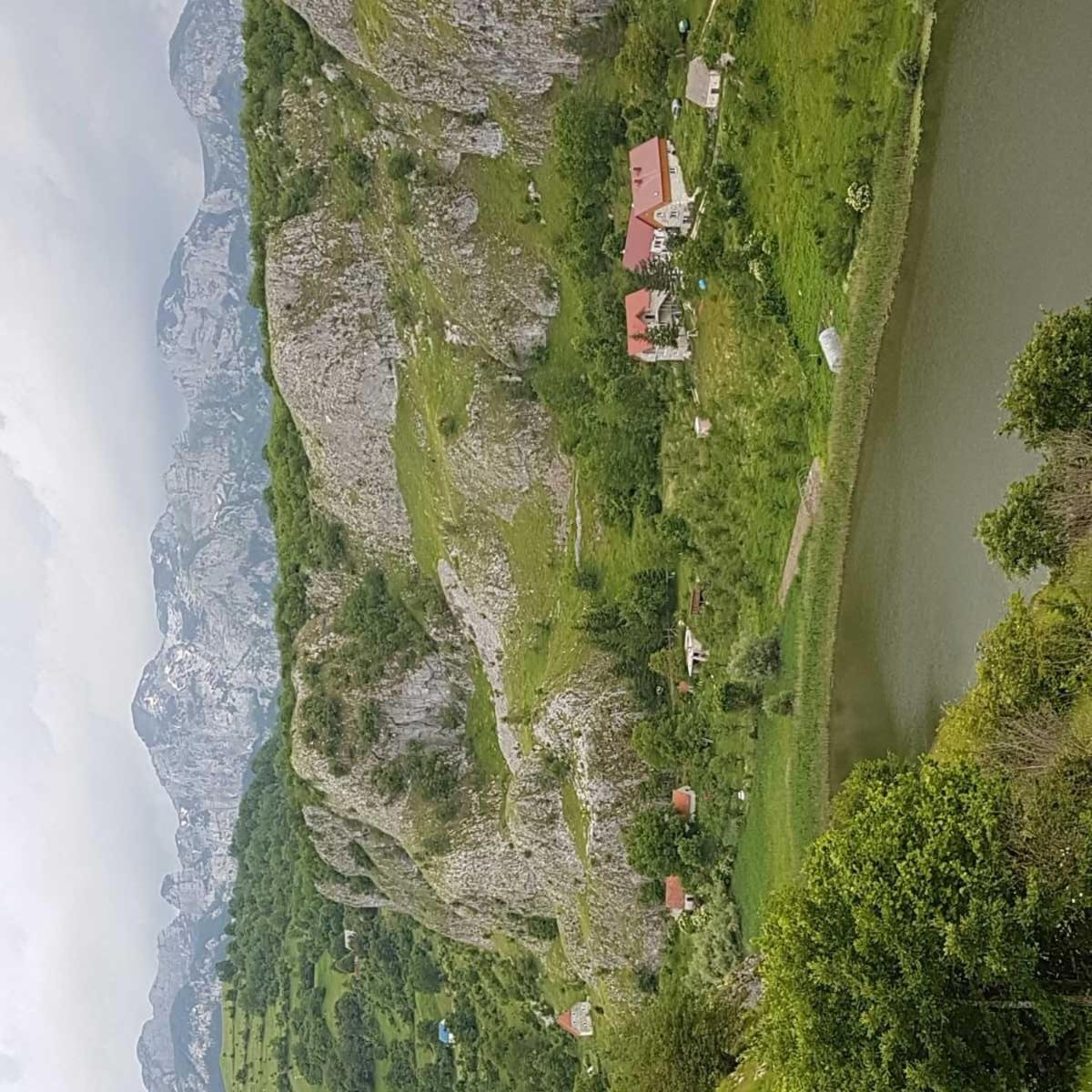 Готель Detached House Milivoje Poscenje Екстер'єр фото
