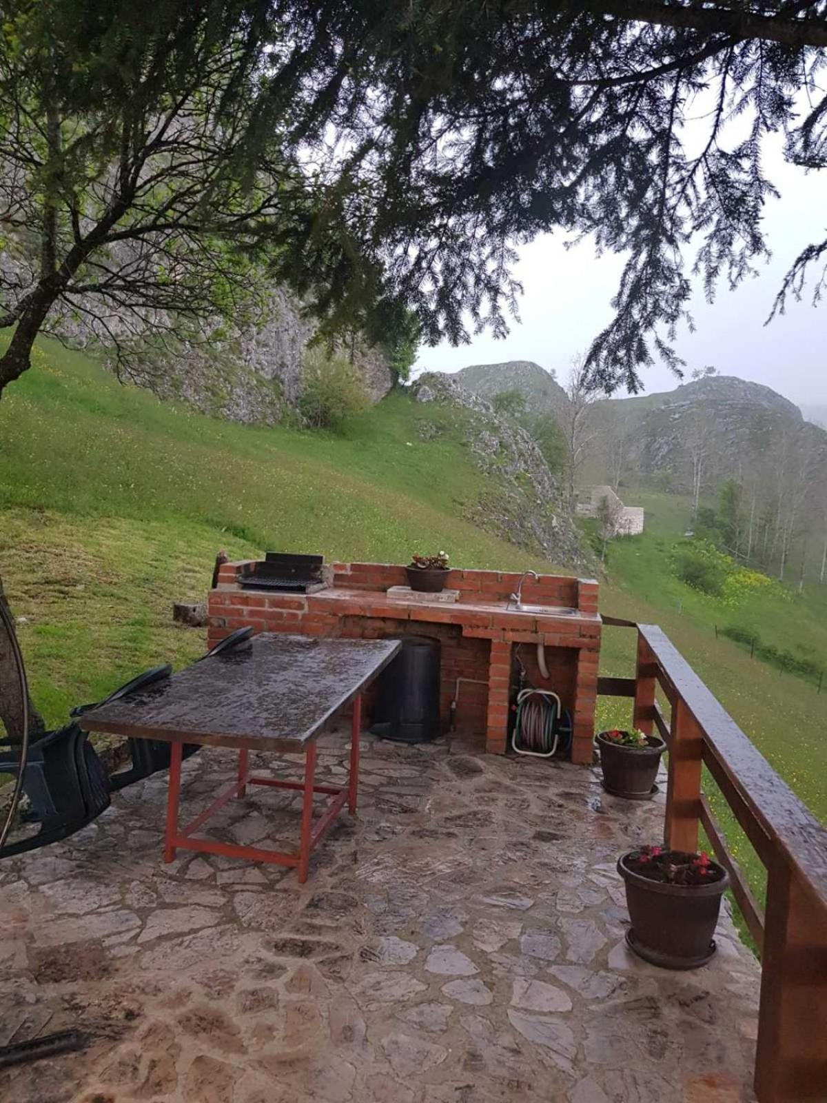 Готель Detached House Milivoje Poscenje Екстер'єр фото